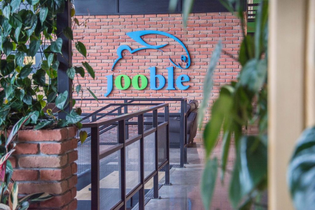 Russia blocked the Jooble job search site due to the truth about the war in Ukraine