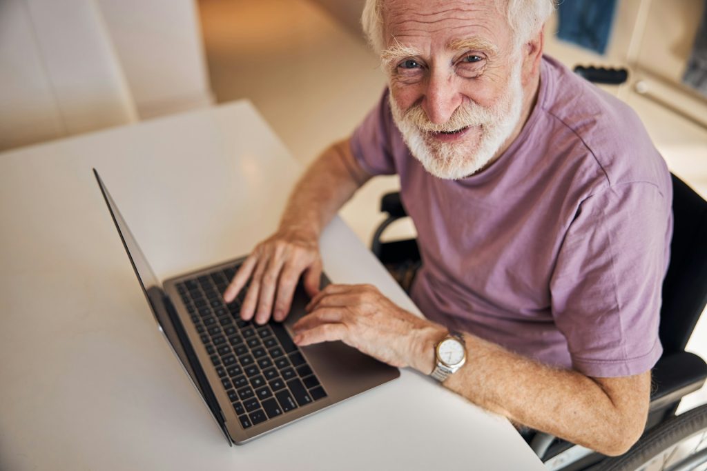 Crafting Your Retirement Letter: Tips and a Sample to Help